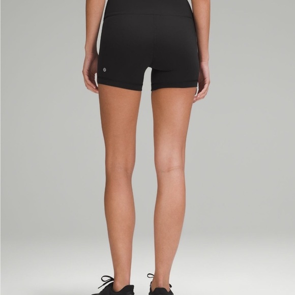 Wunder Train High Rise Short 4” - Black - Picture 3 of 6